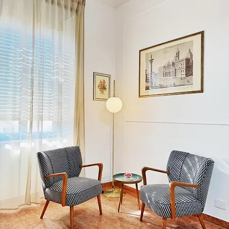 Apartmán Merulana 13 *