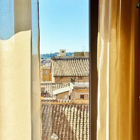 Merulana 13 ローマ