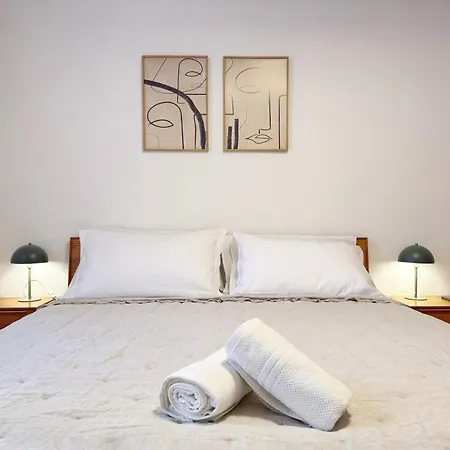 アパート Merulana 13 *