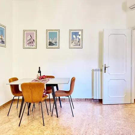 アパート Merulana 13